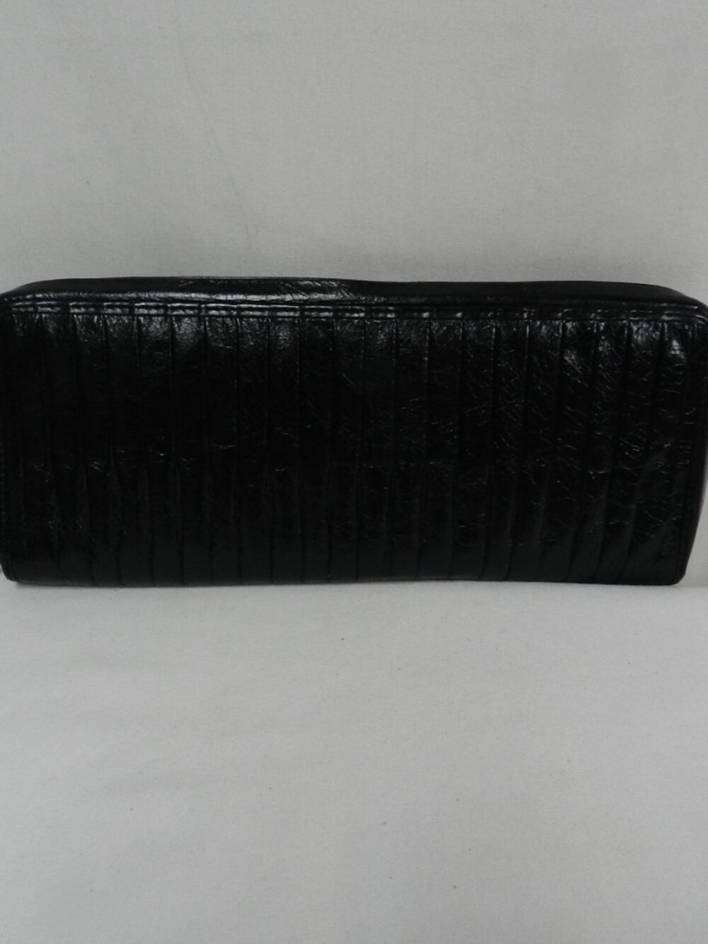Hobo International Leather Rebecca Pleated Clutch Zip Around black 11.5" x 5"